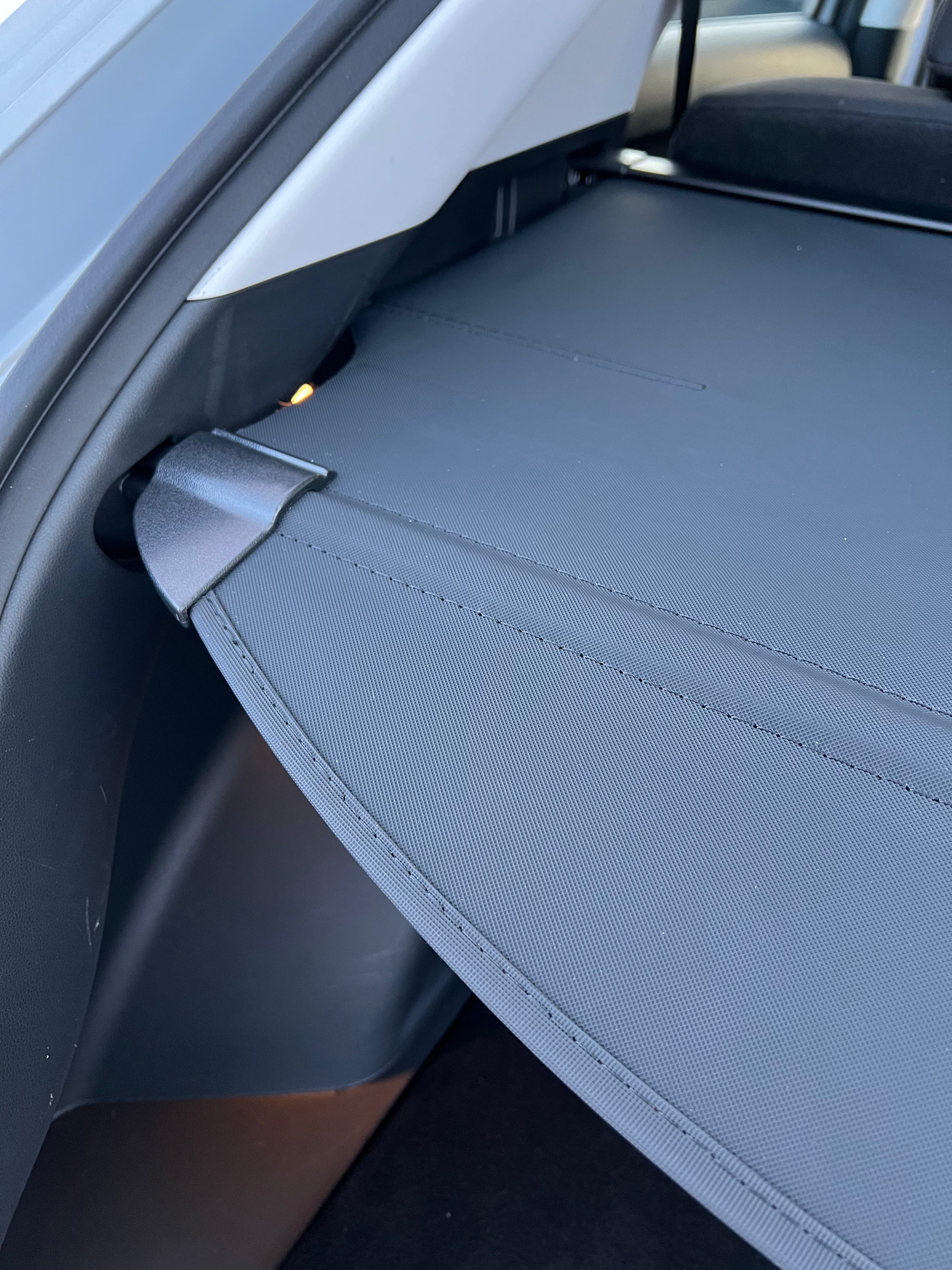 Hyundai IONIQ 5 Takaluukun peittävä verho