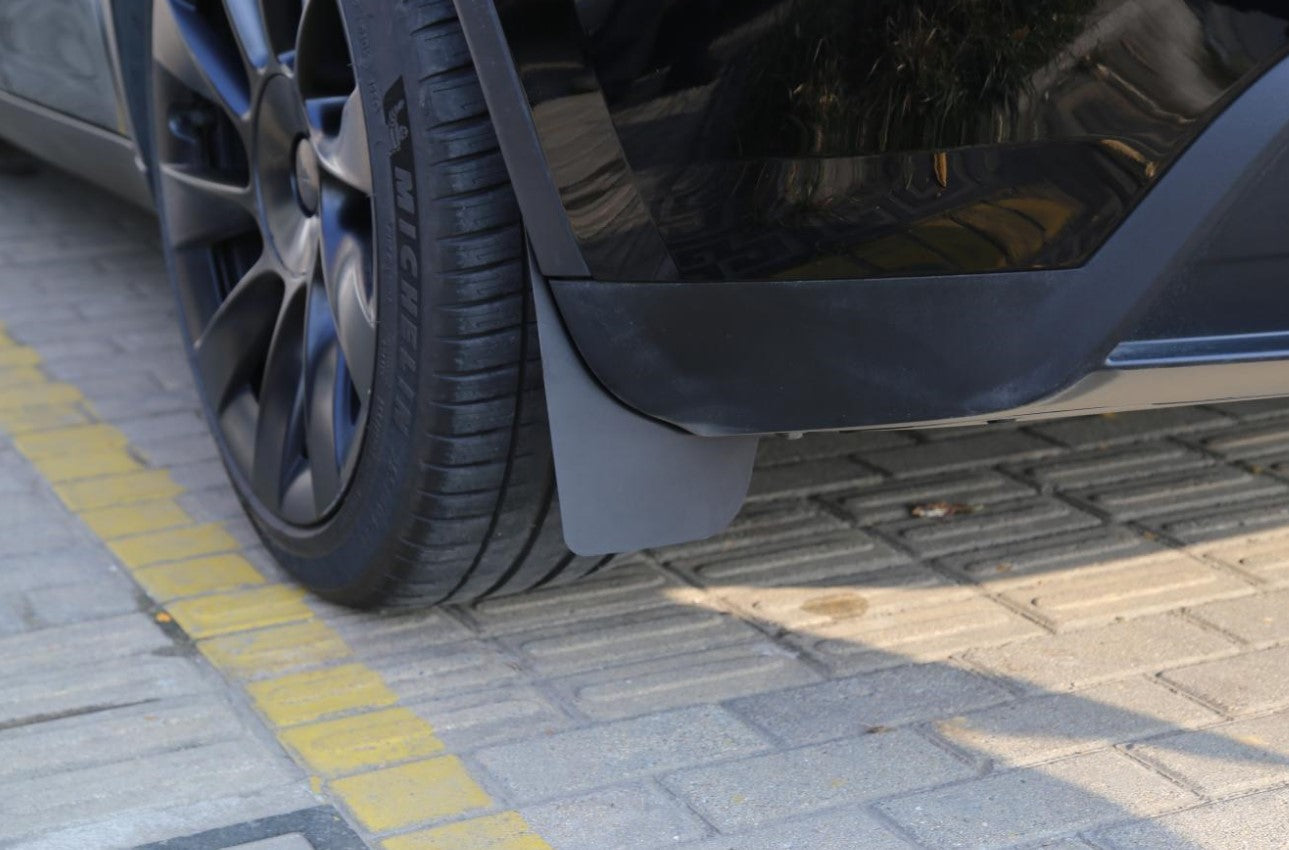 Tesla Model Y Original mudflaps (Longer model) 