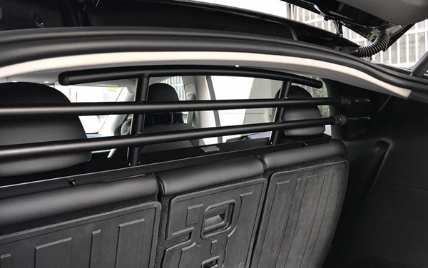 Tesla Model Y -koiraverkko – tuotekuva 4