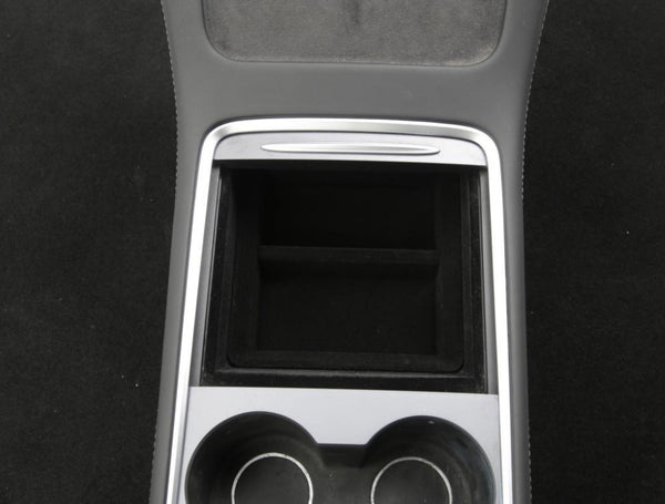Tesla Model 3/Y – opbergbakken voor middenconsole en armsteun – productafbeelding 2