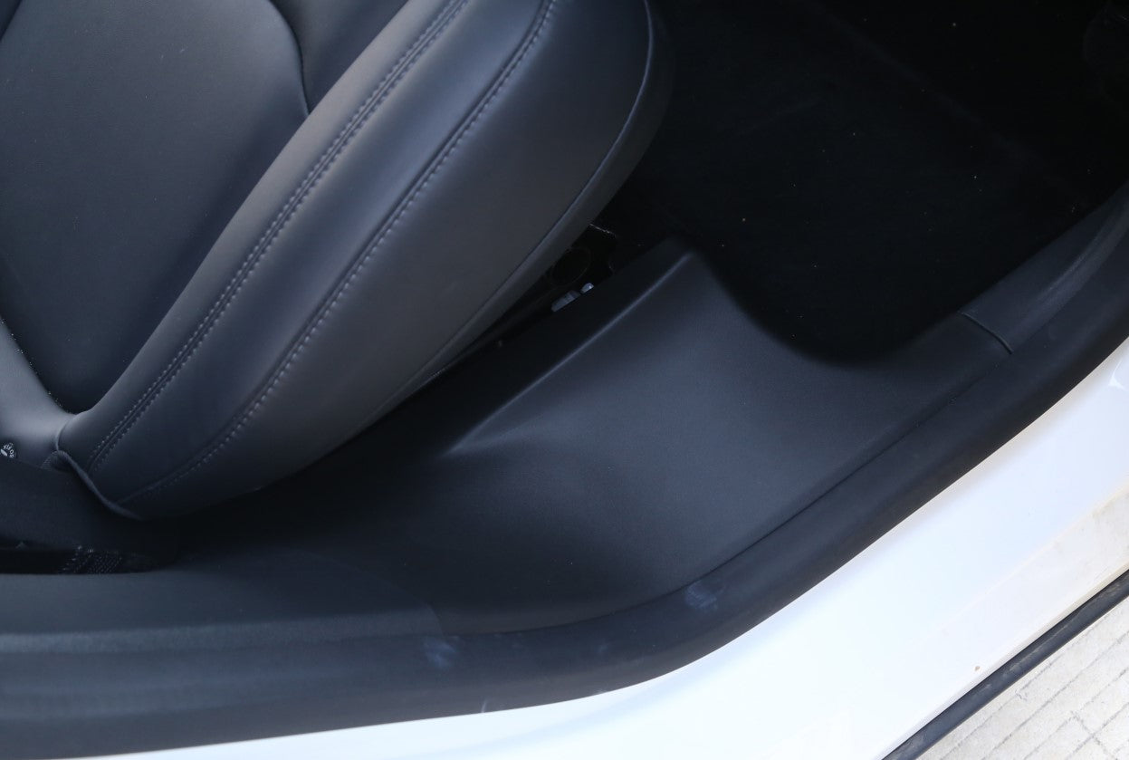 Tesla Model Y Entrance threshold covers