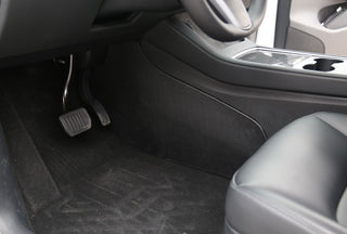 Tesla Model Y – TPE-zijbeschermers voor de middenconsole – productafbeelding 2