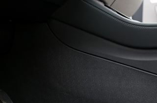 Tesla Model Y – TPE-zijbeschermers voor de middenconsole – productafbeelding 3