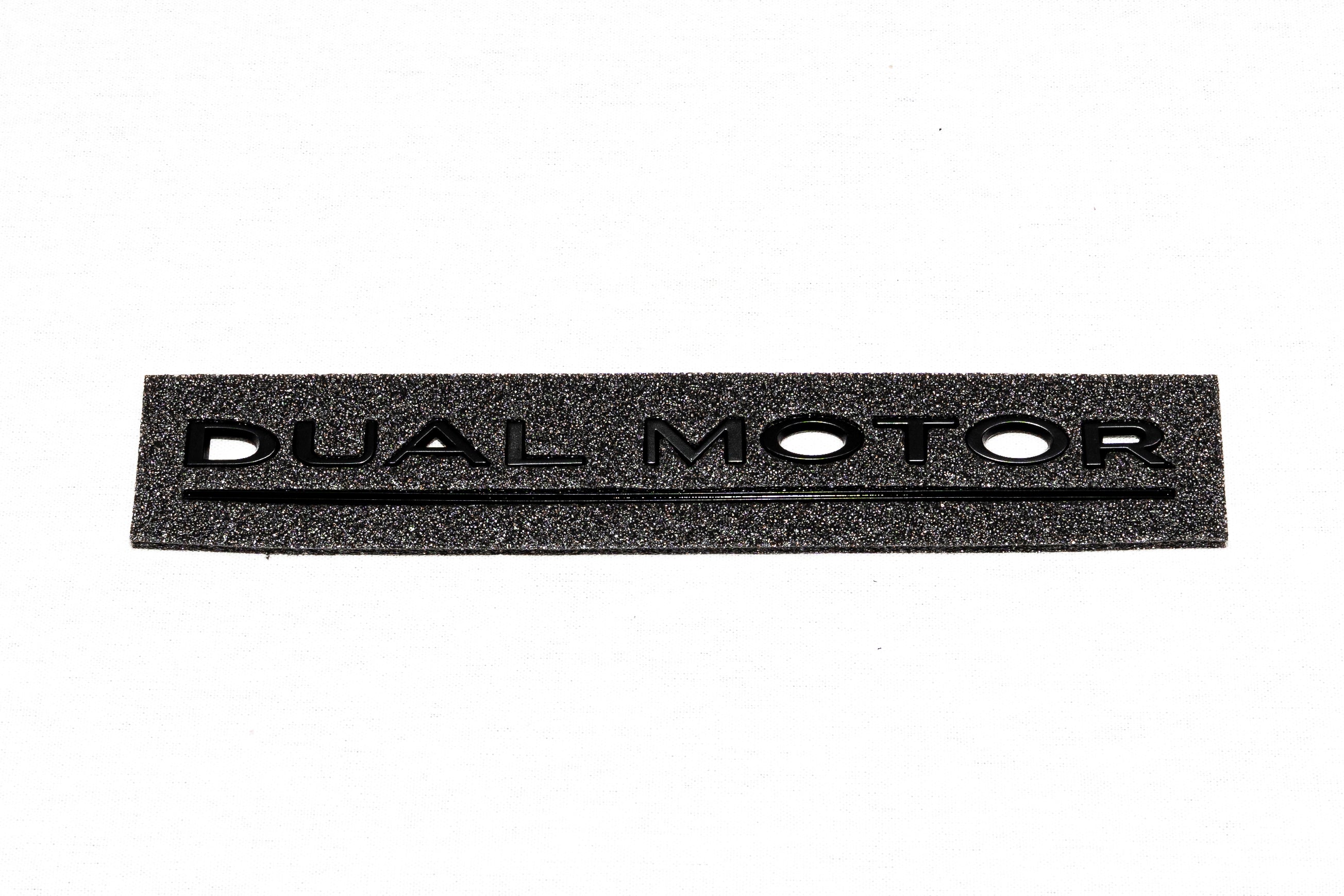 Tailgate DUAL MOTOR -label